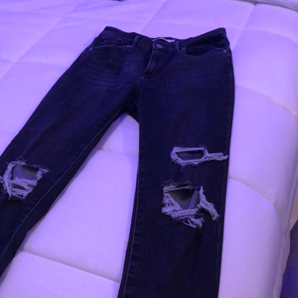 Levi’s black ripped skinny jeans - Picture 2 of 5